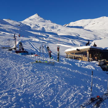 Sömmi Bar an der Traumpiste.jpg